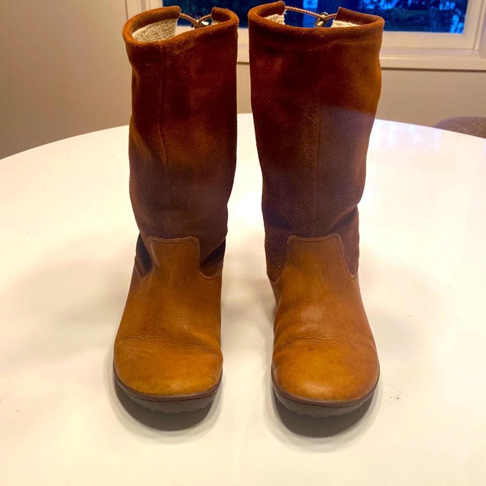 Vivo barefoot suede boots. Size 37EU